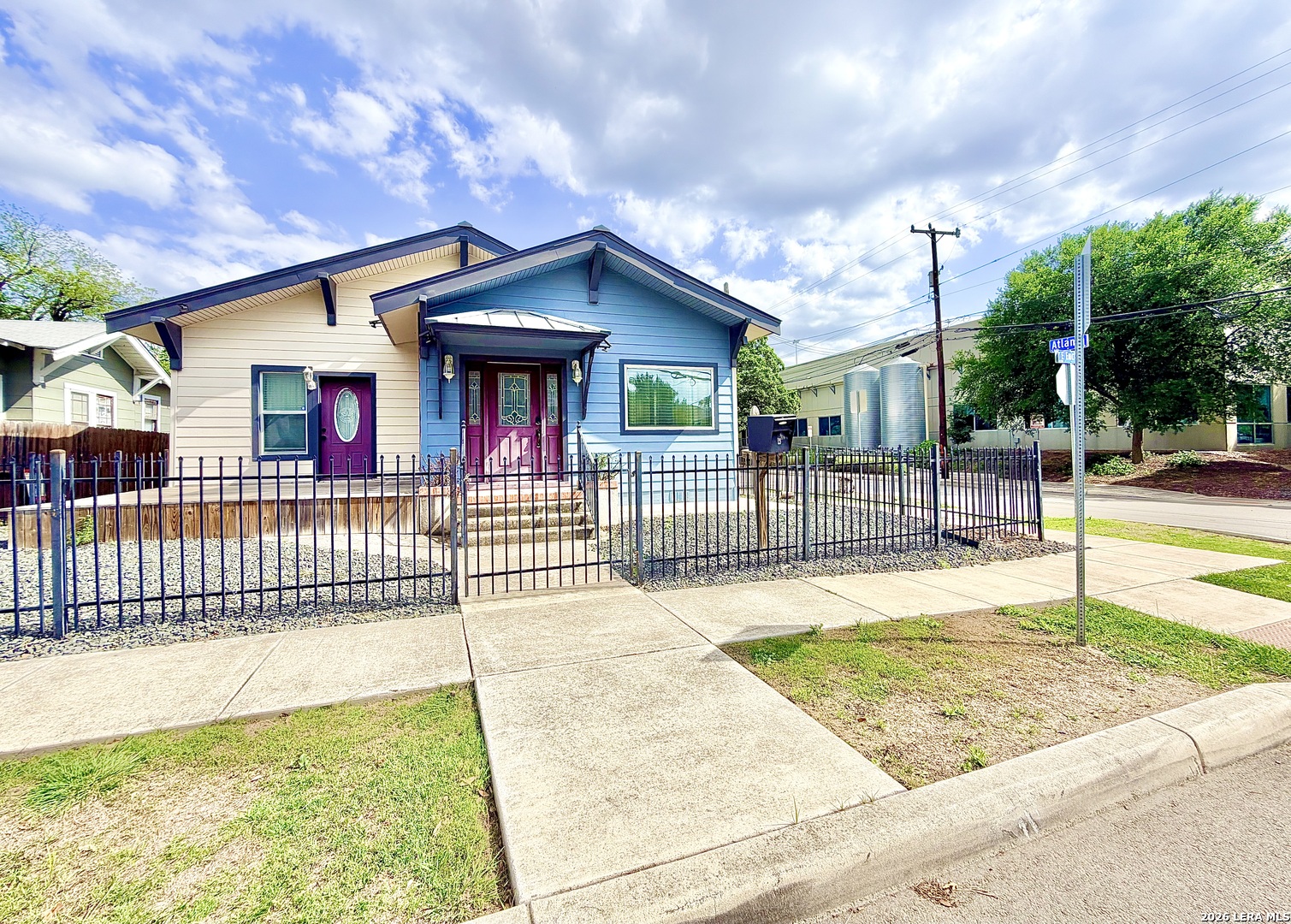 702 E EUCLID AVE, San Antonio, TX 78212 — photo 1