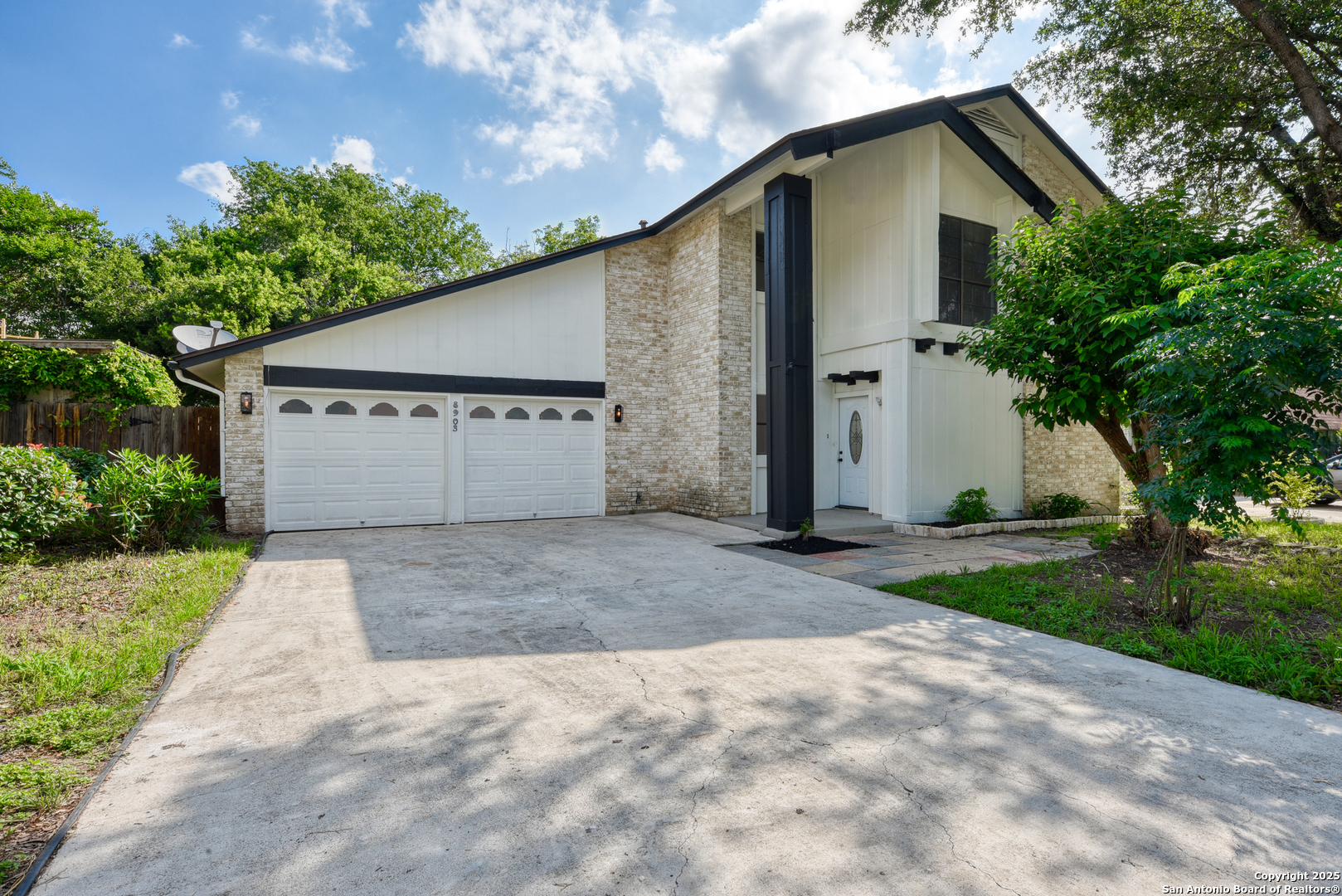 8903 RIDGE SKY ST, San Antonio, TX 78250 — photo 1