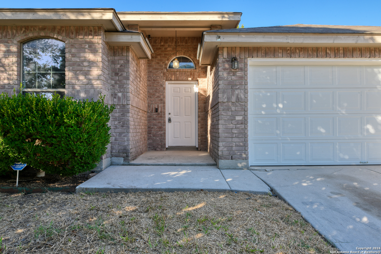 8234 GRISSOM CIRCLE, San Antonio, TX 78251 — photo 1