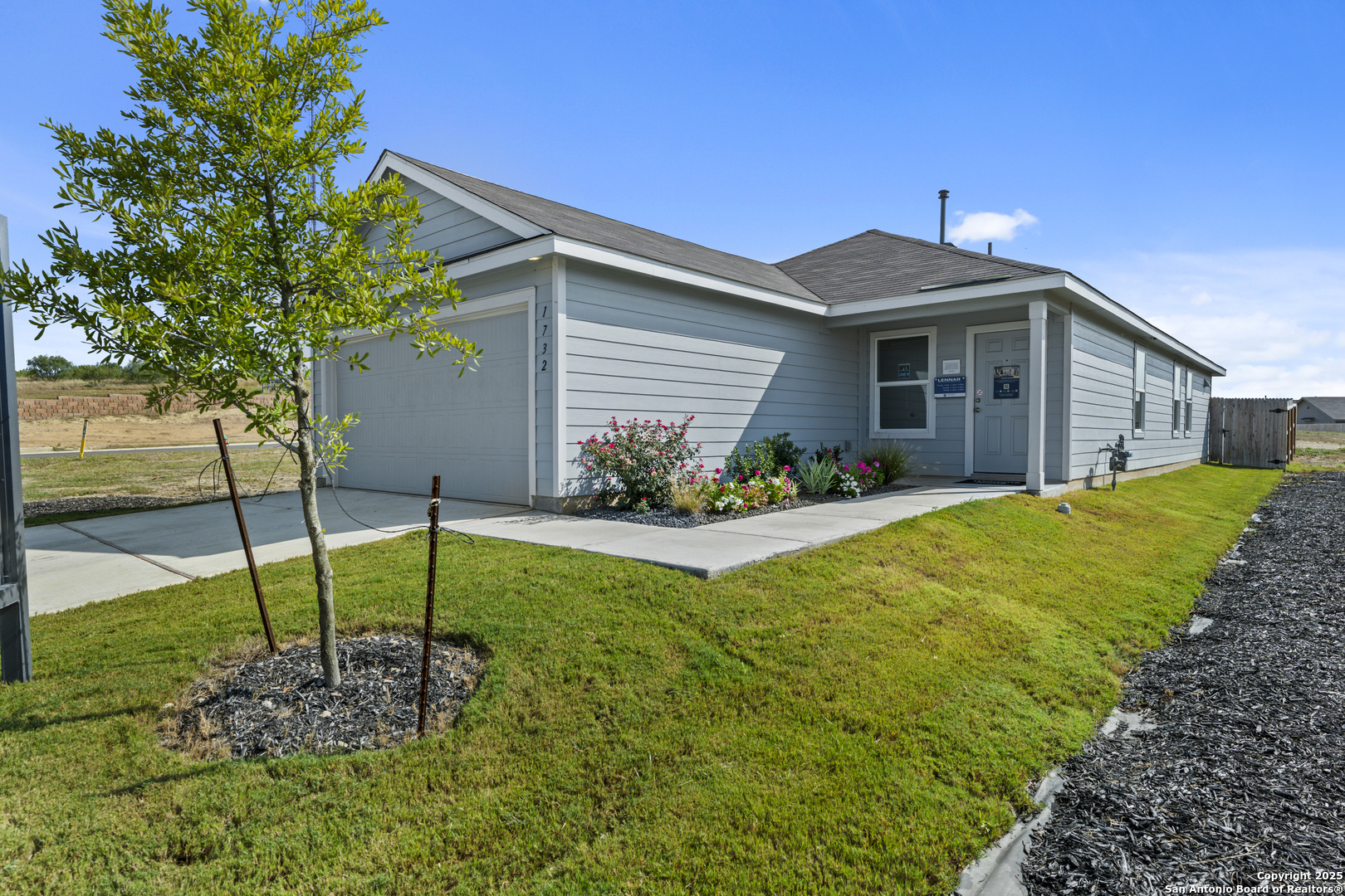 1732 Knoll Ridge, New Braunfels, TX 78130 — photo 1