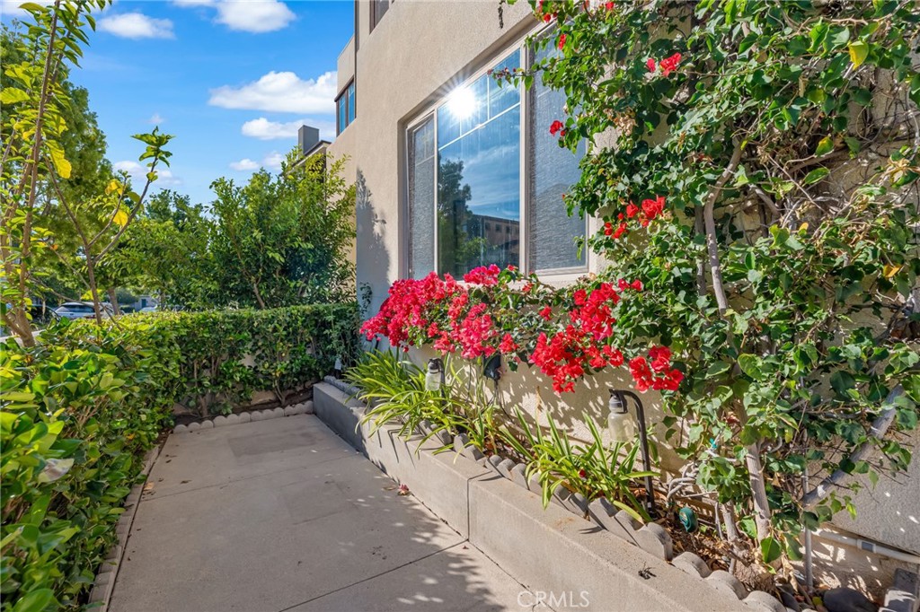 177 Frame, Irvine, CA 92618 — photo 1