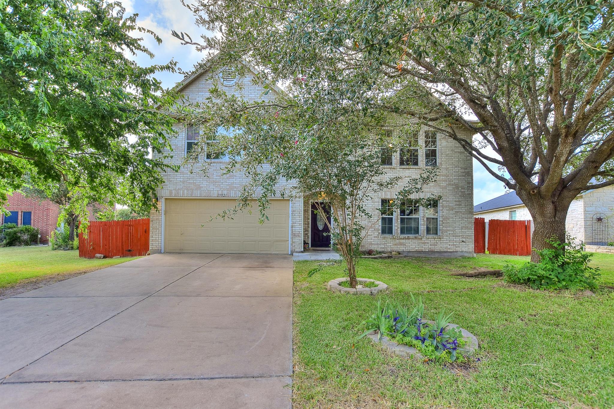 19921 San Chisolm Dr, Round Rock, TX 78664 — photo 1