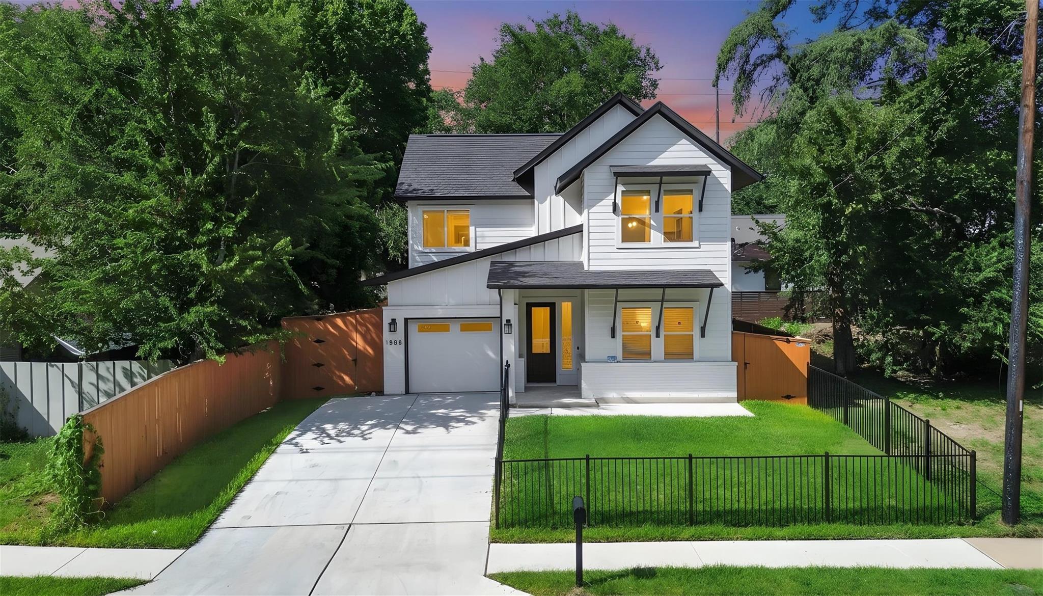 1808 Holly St, Austin, TX 78702 — photo 1