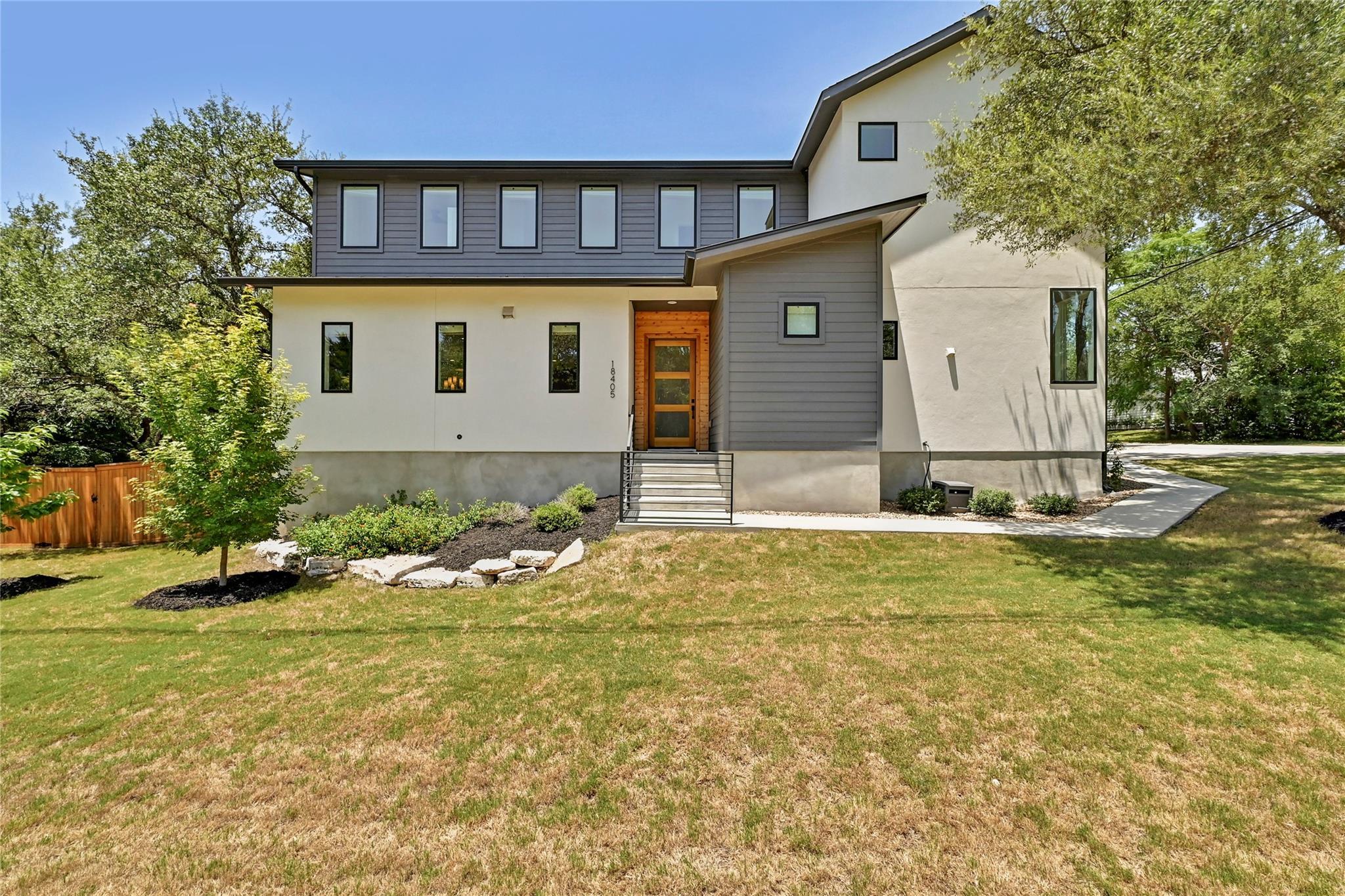 18405  Georgetown Dr, Jonestown, TX 78645 — photo 1