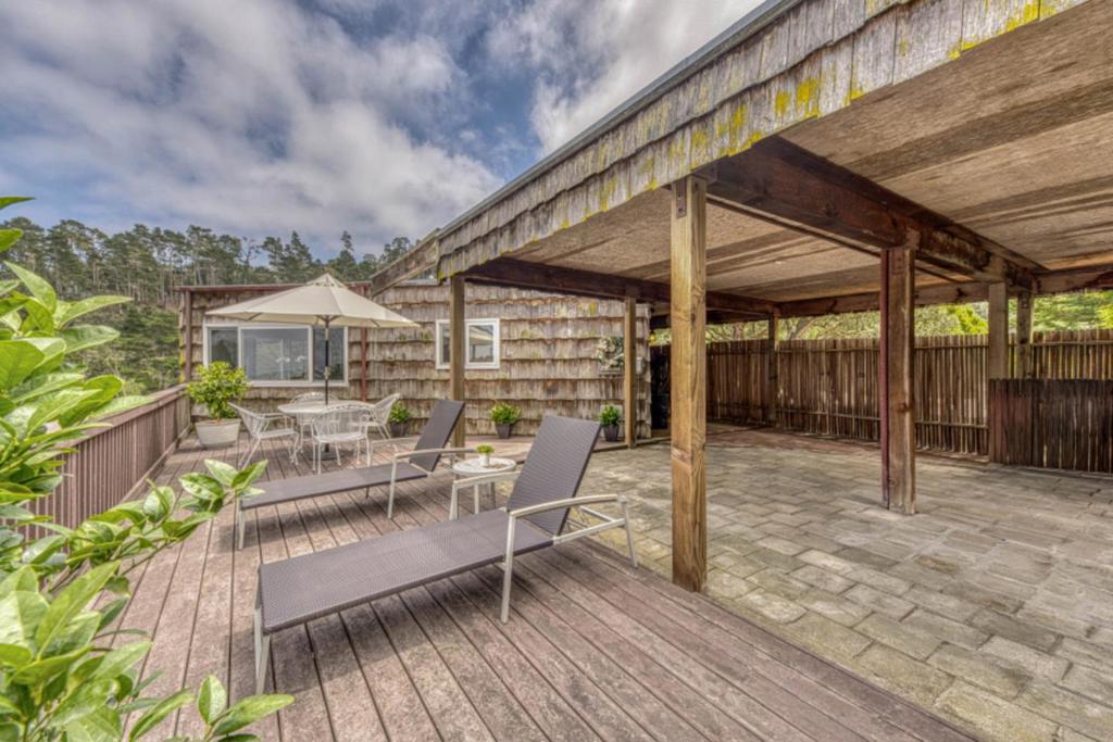 17 Via Castanada, Monterey, CA 93940 — photo 1