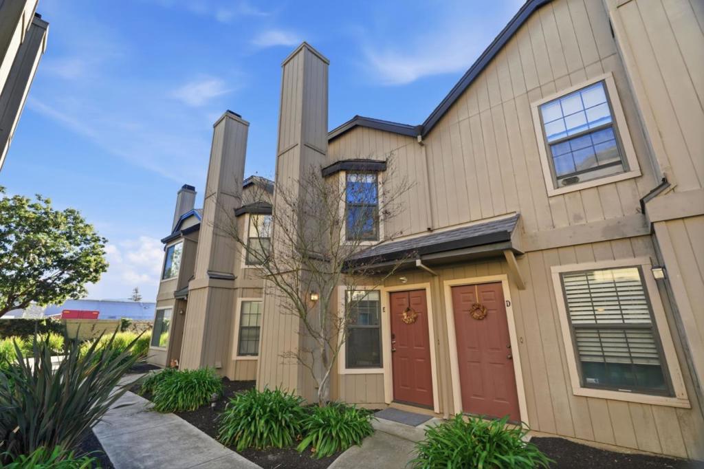 251 Gibson Drive E-54, Hollister, CA 95023 — photo 1