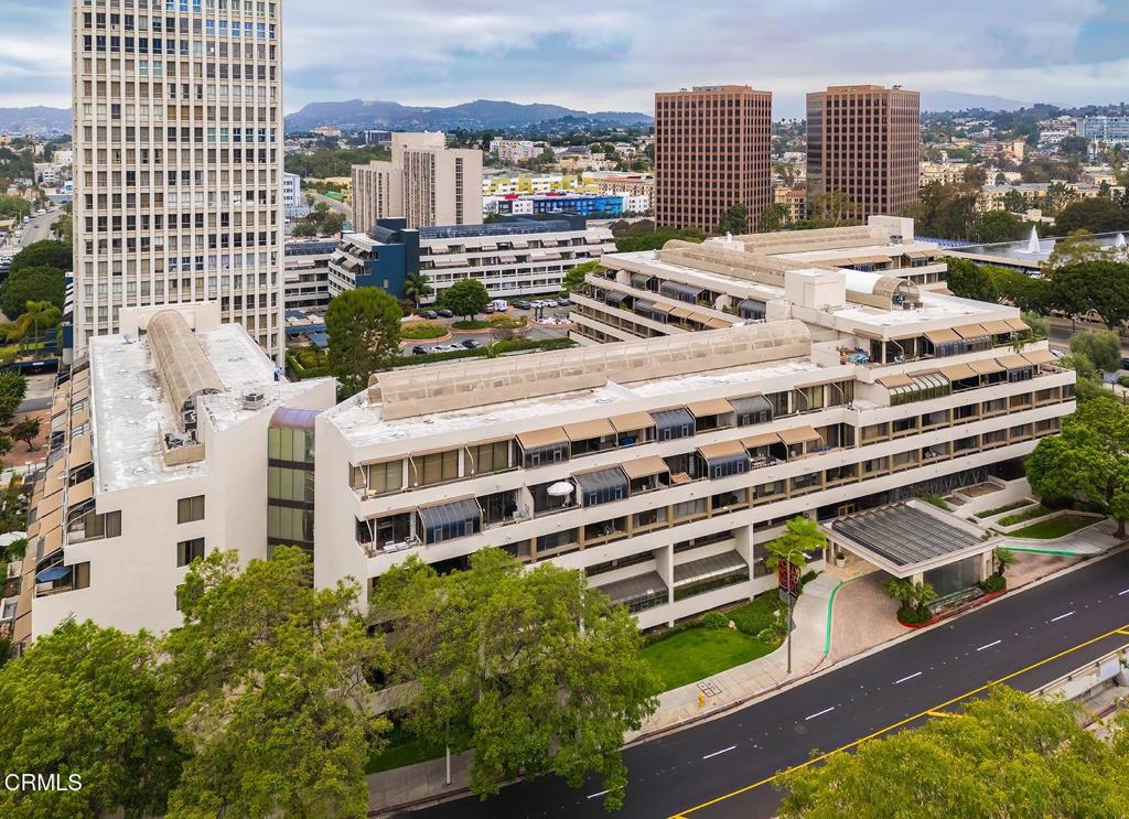 121 S Hope Street 11, Los Angeles, CA 90012 — photo 1