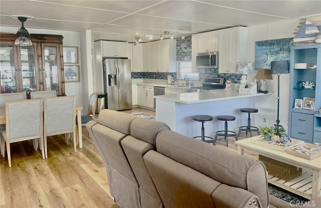 246 S Bayside Way, Newport Beach, CA 82660 — photo 1