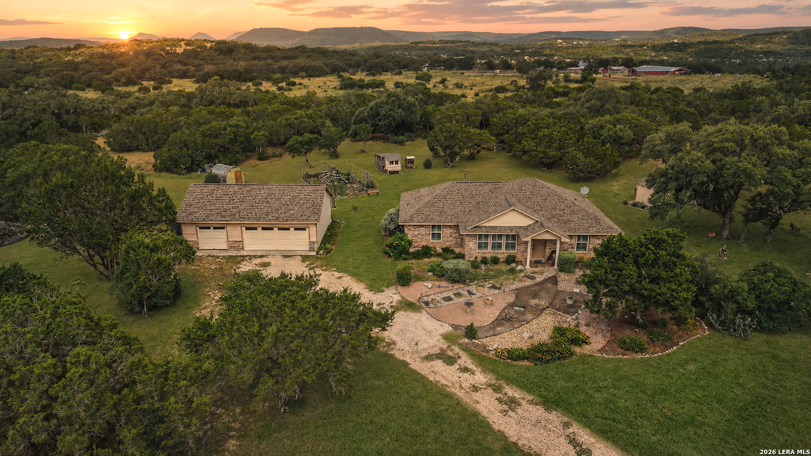 294 Mustang Pass, Bandera, TX 78003 — photo 1