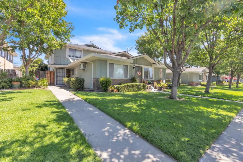 1327 Scossa Avenue 4, San Jose, CA 95118 — photo 1