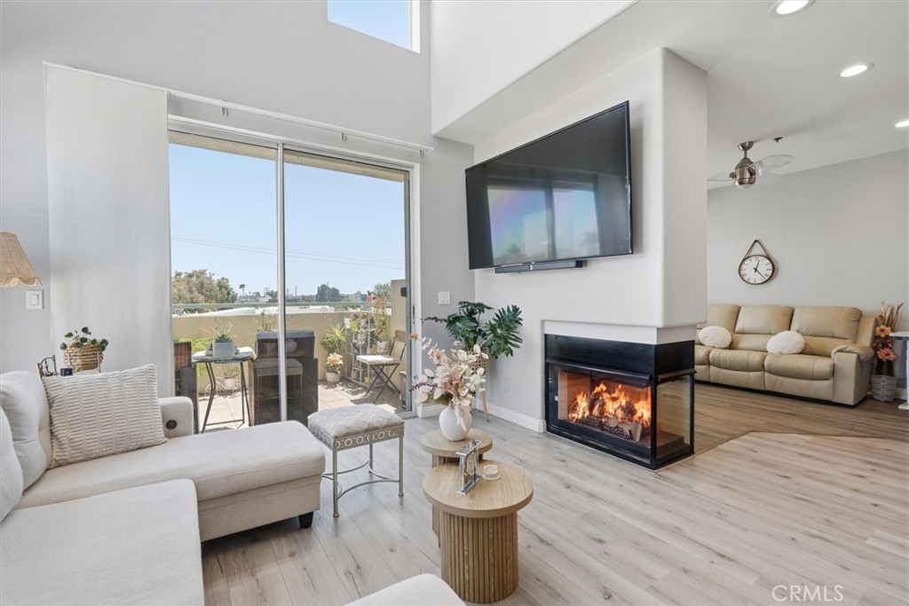 10790 Rose Avenue 304, Los Angeles, CA 90034 — photo 1