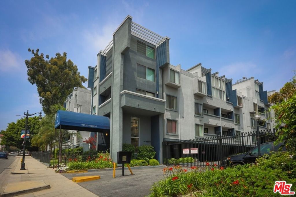1940 N Highland Avenue 59, Los Angeles, CA 90068 — photo 1