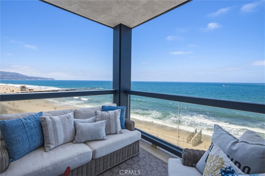 575 Esplanade 207, Redondo Beach, CA 90277 — photo 1