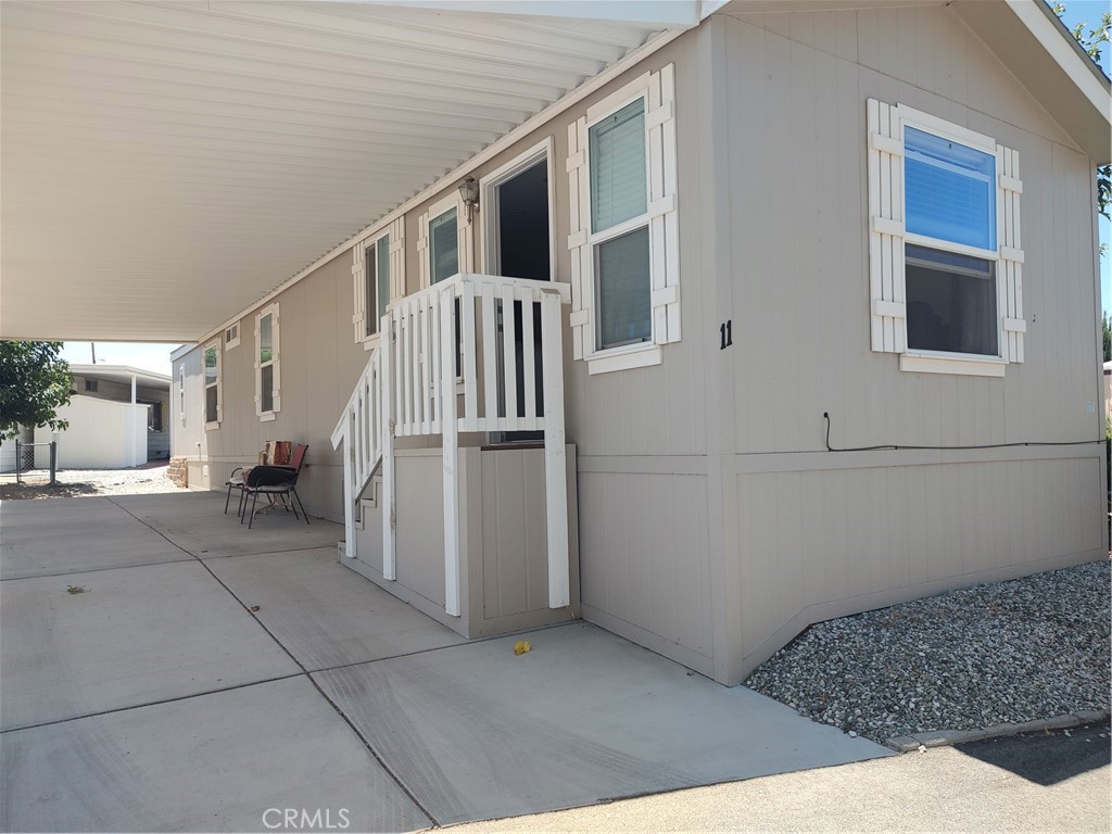 7484 Kickapoo, Yucca Valley, CA 92284 — photo 1