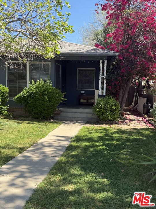 6250 Halbrent Avenue, Van Nuys, CA 91411 — photo 1