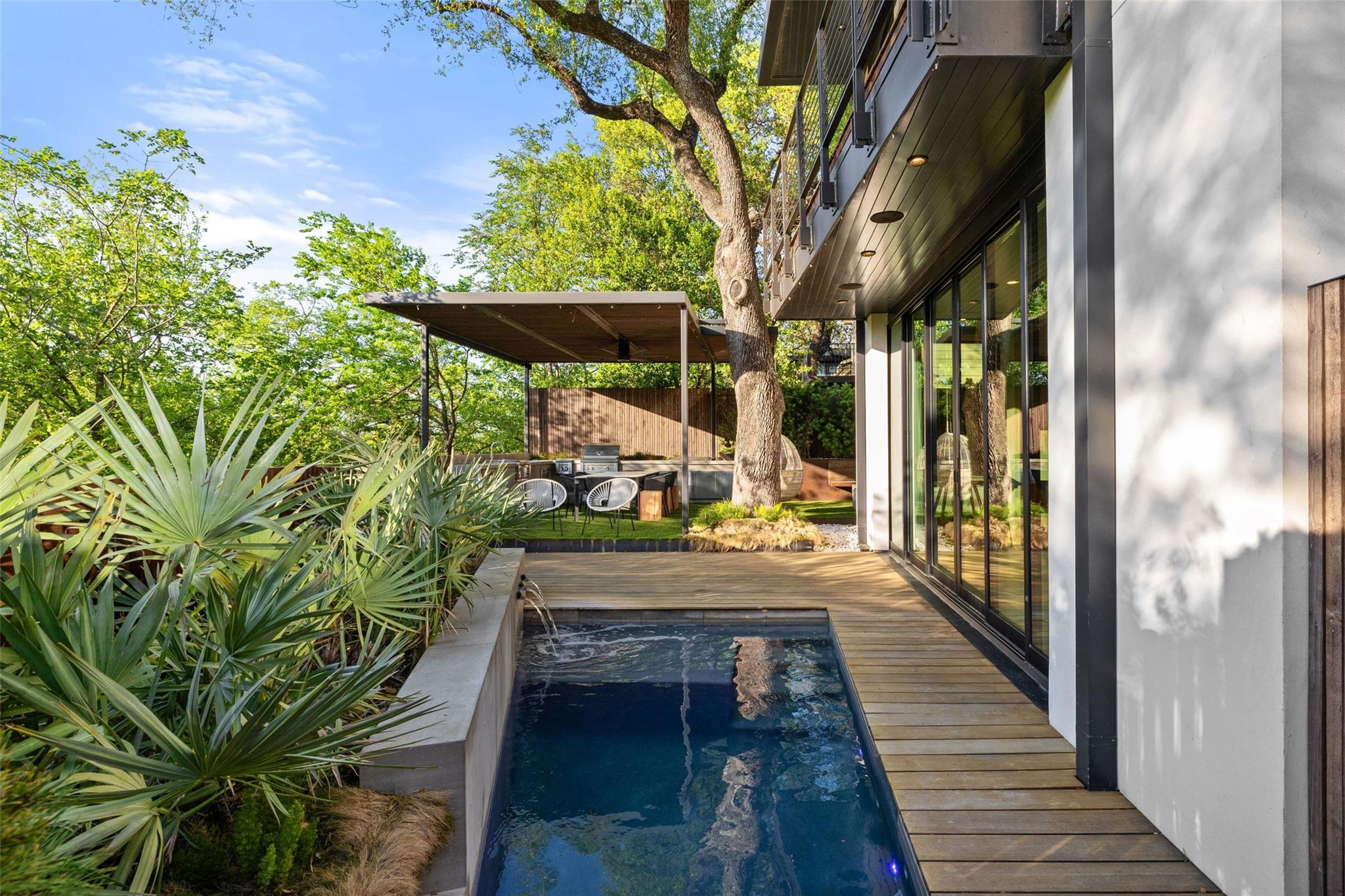 2108 Matthews Dr, Austin, TX 78703 — photo 1