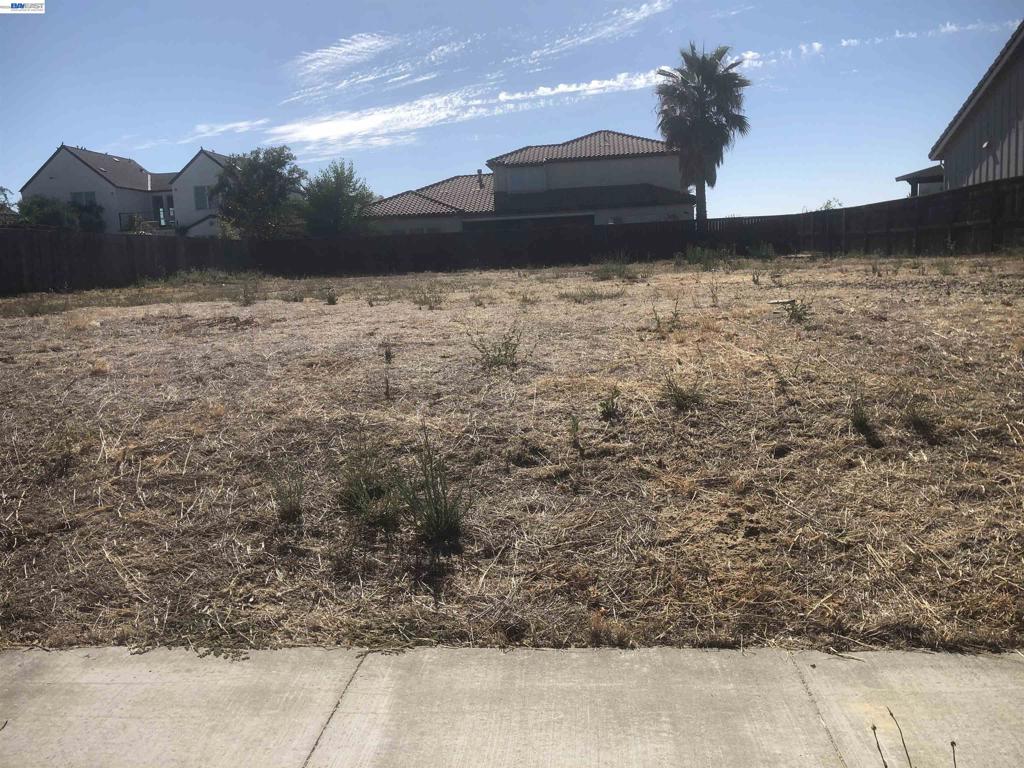 2252 Somerset Cir, Woodland, CA 95776 — photo 1