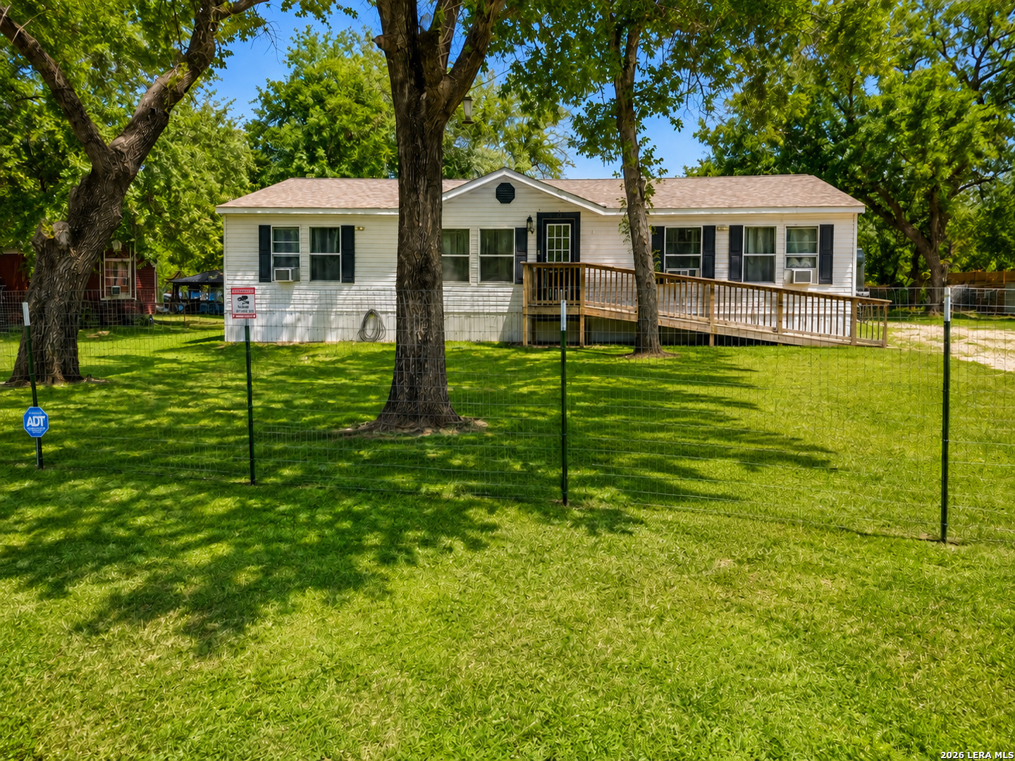 22950 Fawn Trail, Elmendorf, TX 78112 — photo 1