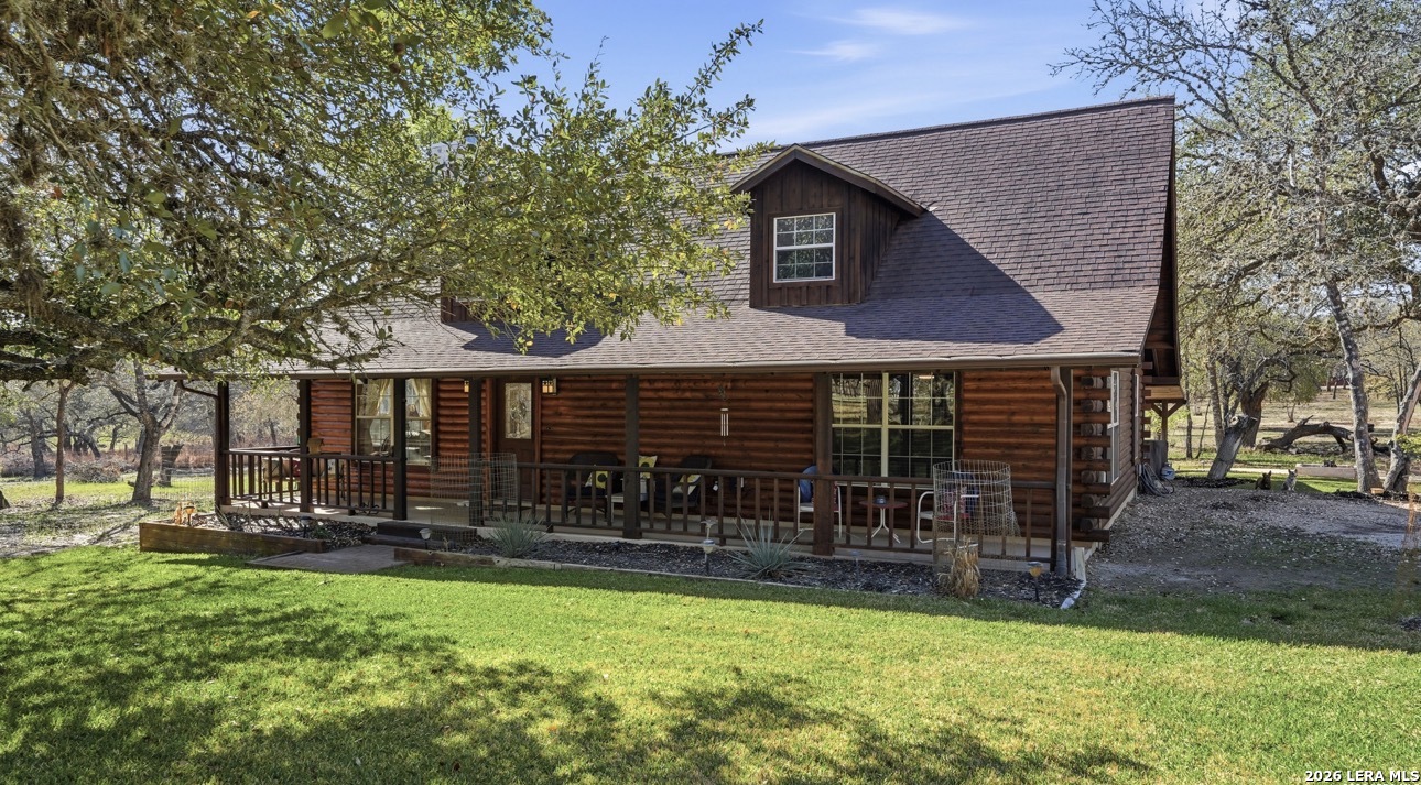 828 SHADY GROVE LN, Adkins, TX 78101 — photo 1