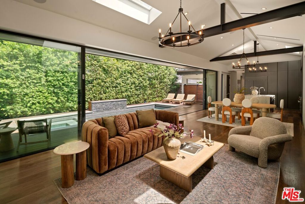 527 Norwich Drive, West Hollywood, CA 90048 — photo 1