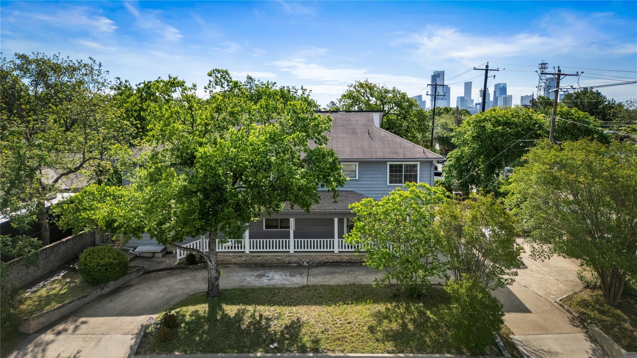 1303 Newfield Ln, Austin, TX 78703 — photo 1