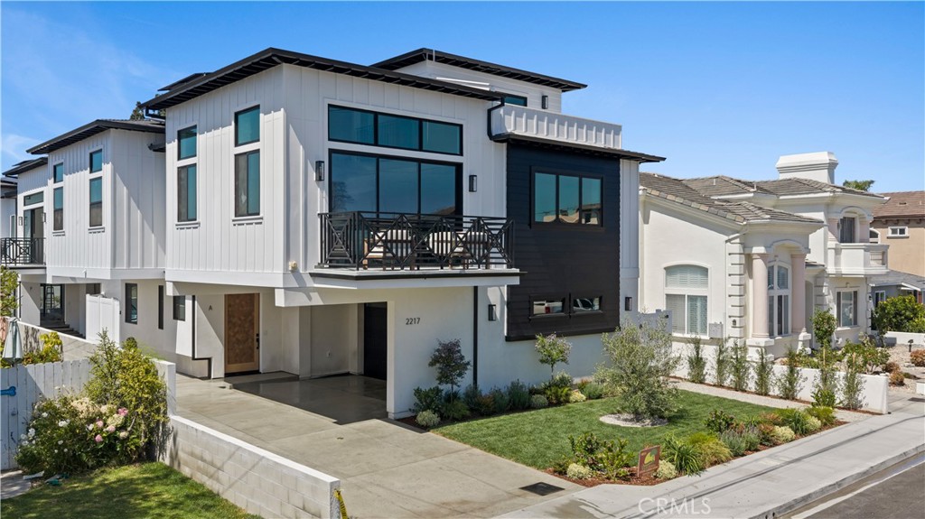 2217 Bataan Road B, Redondo Beach, CA 90278 — photo 1