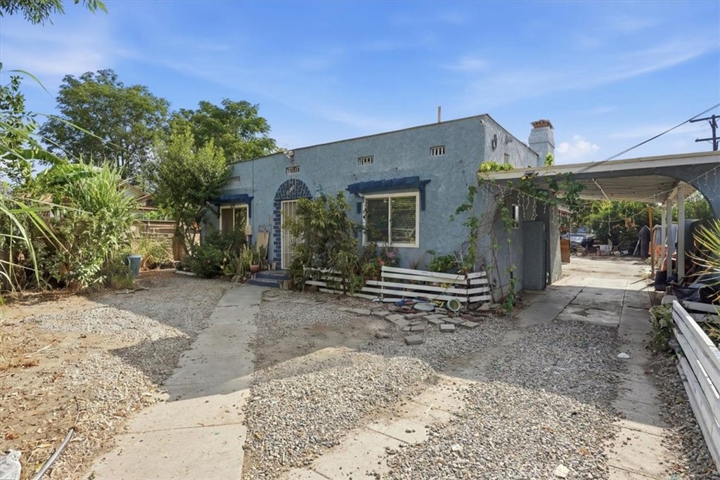 1707 N Arrowhead, San Bernardino, CA 92405 — photo 1