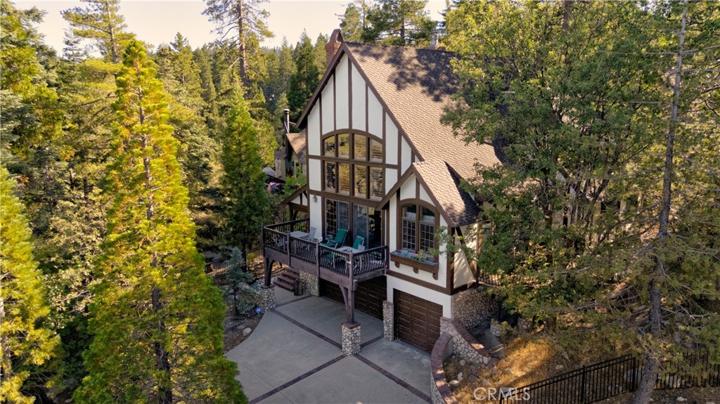 190 Birchwood, Lake Arrowhead, CA 92352 — photo 1