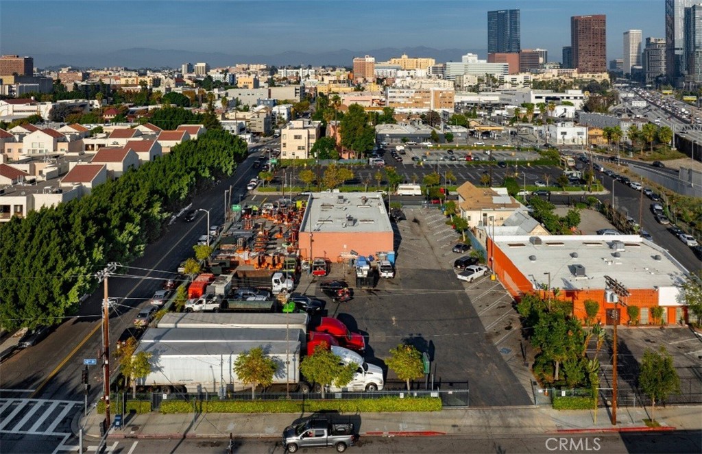 1337 W 11th, Los Angeles, CA 90015 — photo 1