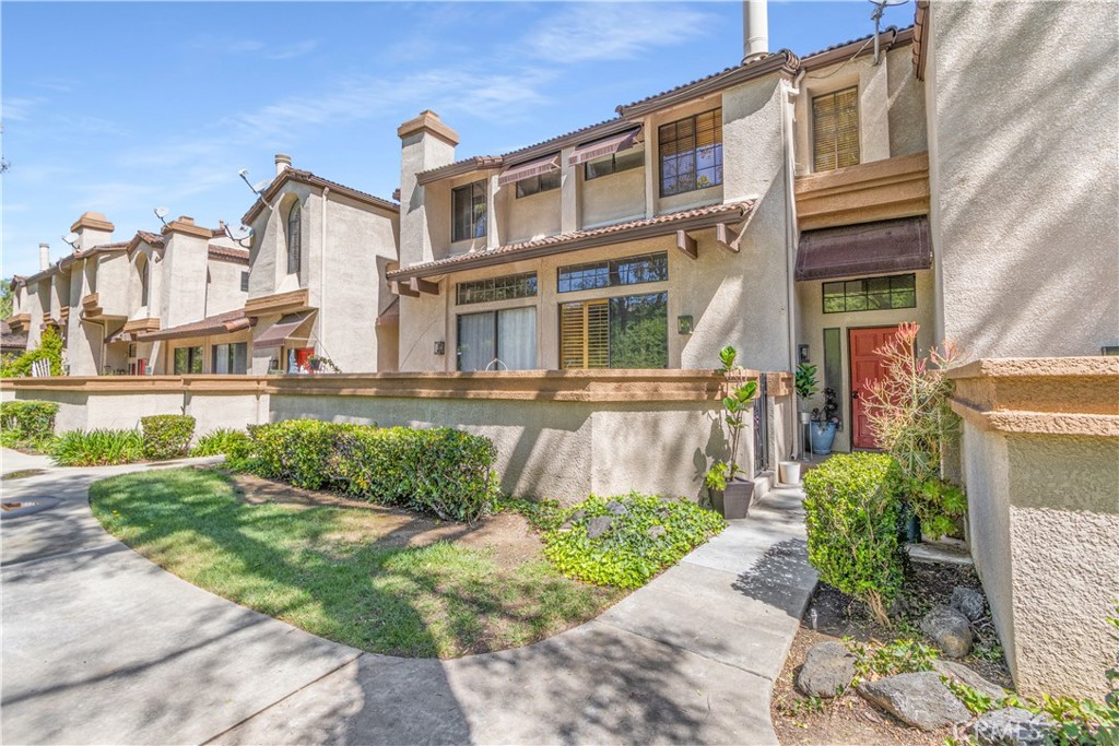 11 Wildflower Pl, Pomona, CA 91766 — photo 1