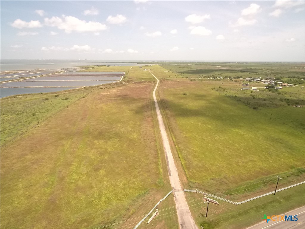 102 Redfish, Port Lavaca, TX 77979 — photo 1
