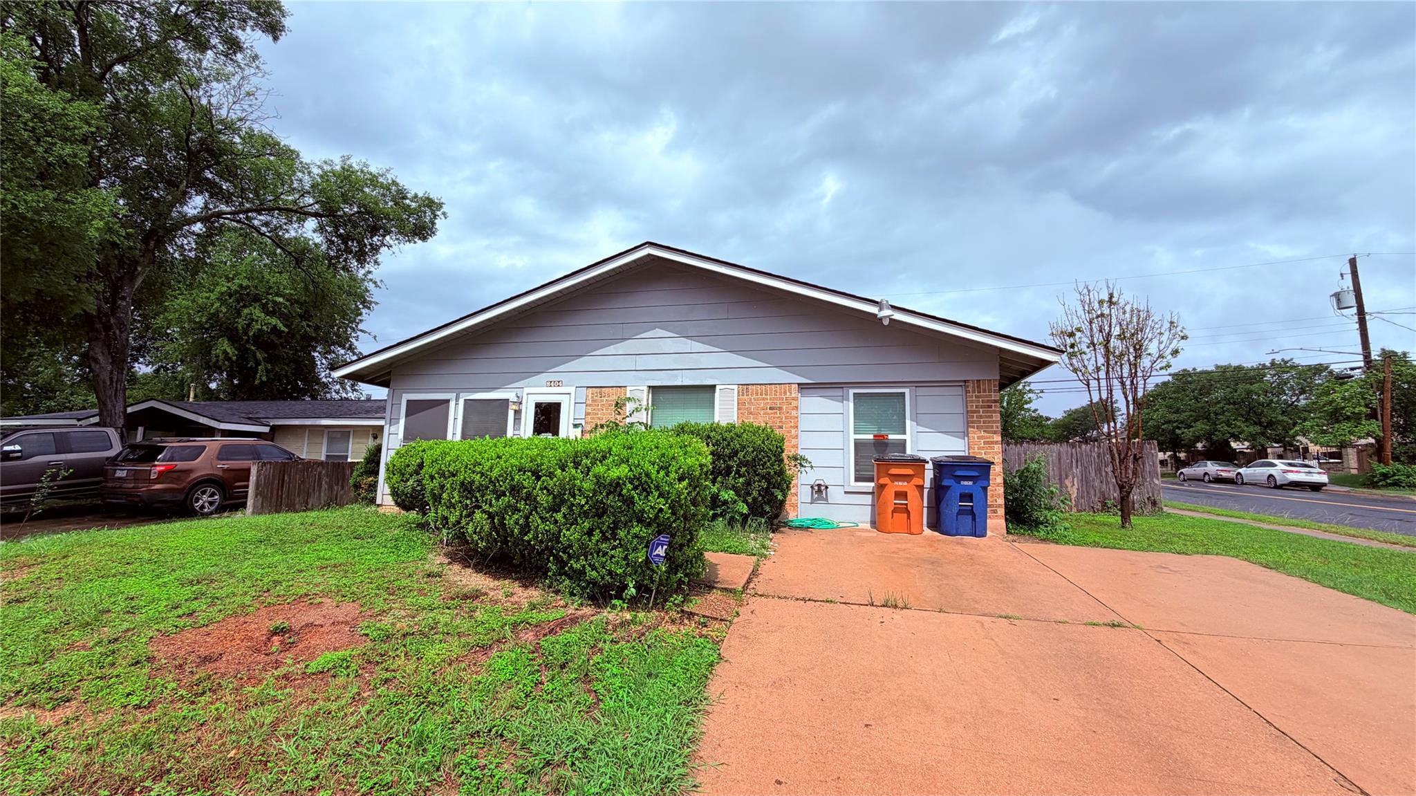 8404 Maine, Austin, TX 78758 — photo 1