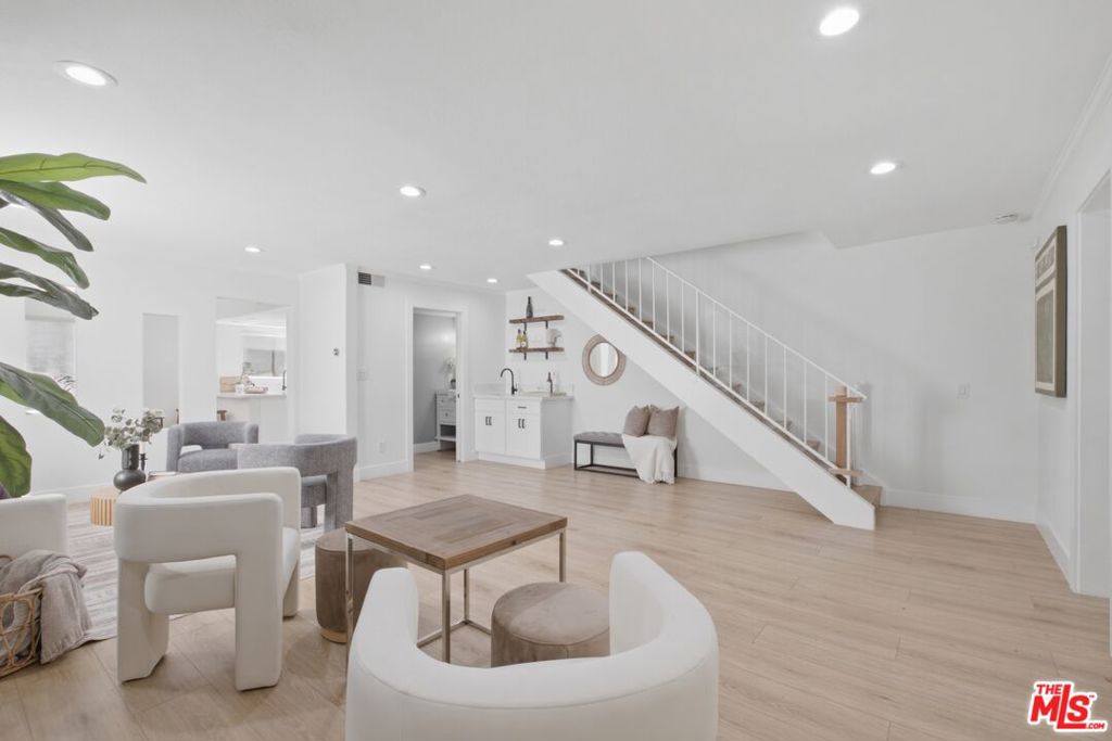 2920 11th Street 6, Santa Monica, CA 90405 — photo 1