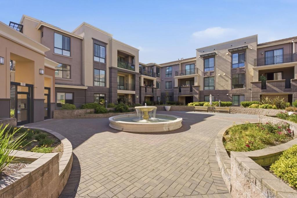 19503 Stevens Creek Boulevard 320, Cupertino, CA 95014 — photo 1