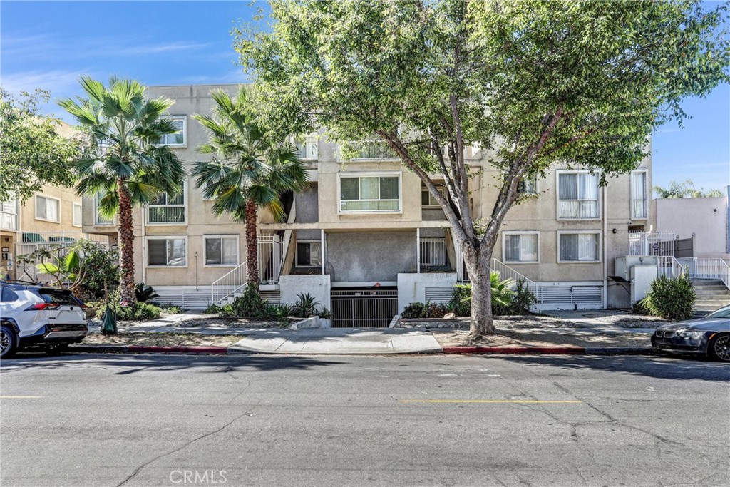116 W Maple 33, Glendale, CA 91204 — photo 1