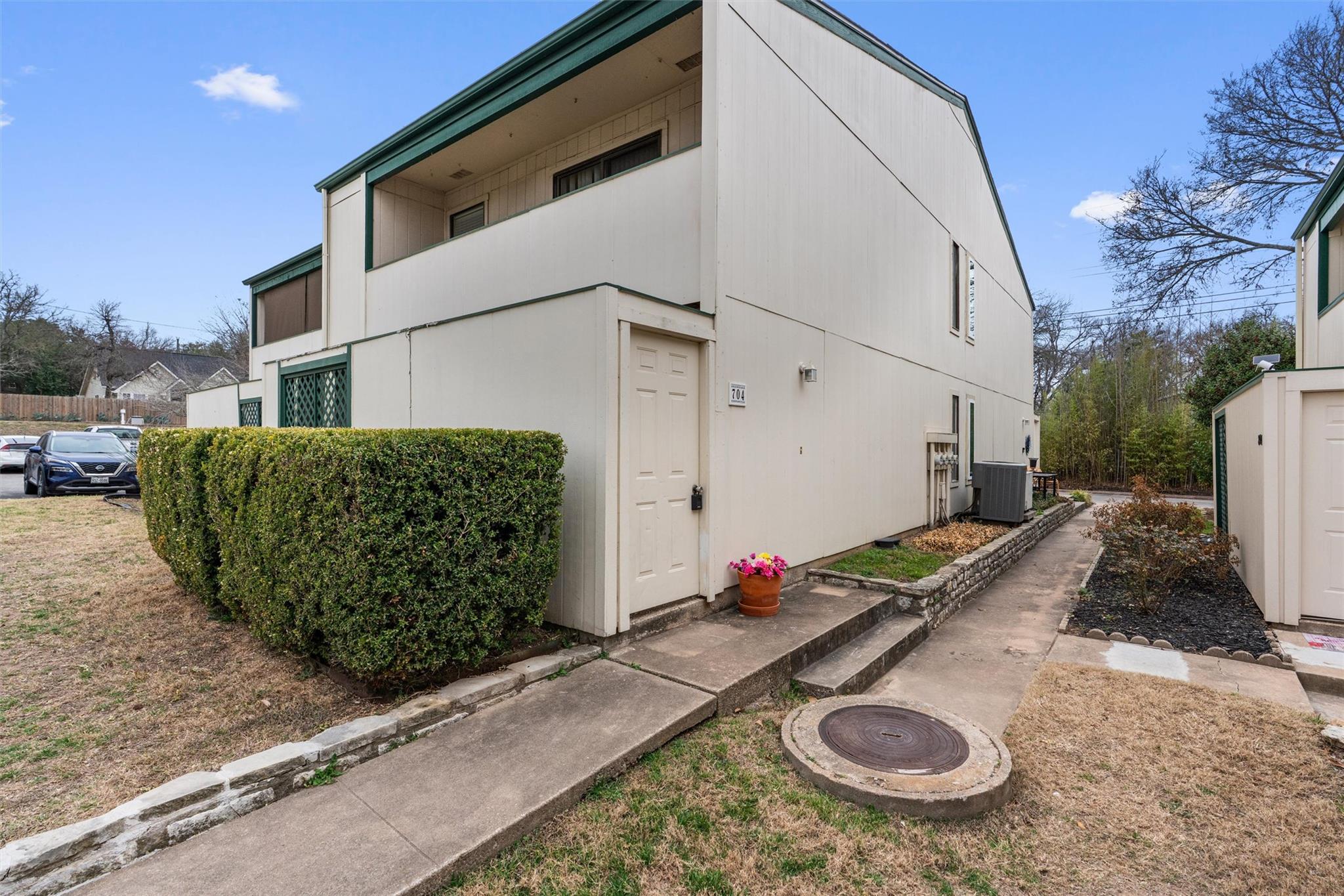 6718 Silvermine, Austin, TX 78736 — photo 1