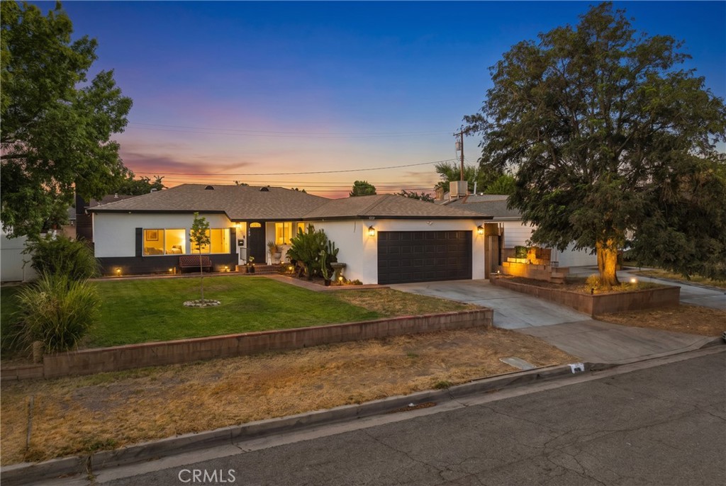 1050 W Avenue J6, Lancaster, CA 93534 — photo 1