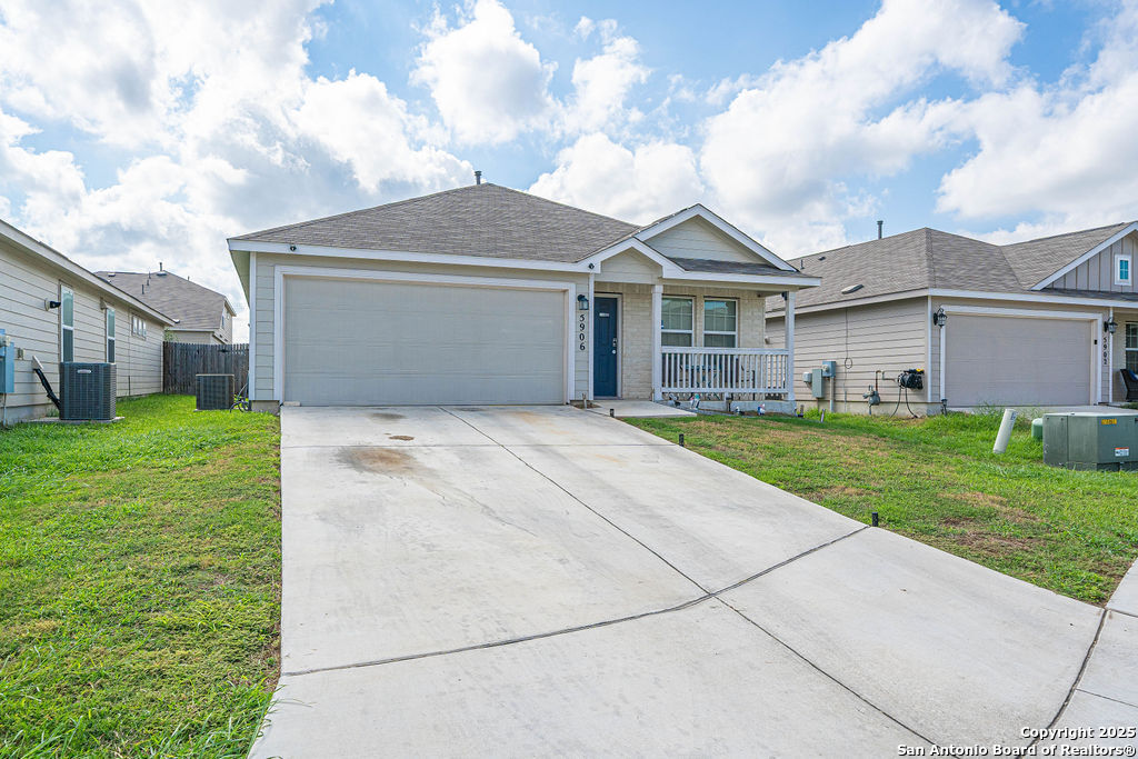 5906 Larkspur Vly, ,  78218 — photo 1