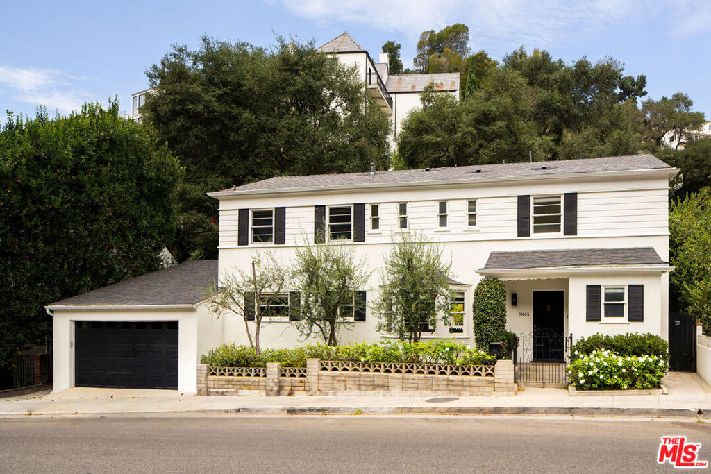 2845 N Beachwood Drive, Los Angeles, CA 90068 — photo 1