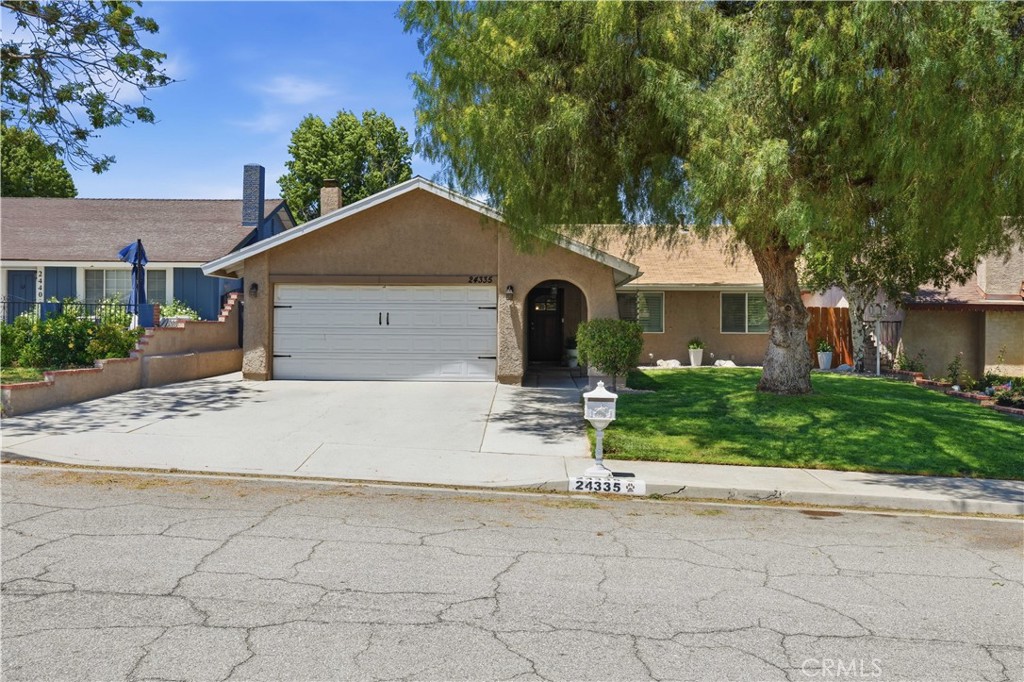 24335 Jennifer Place, Newhall, CA 91321 — photo 1