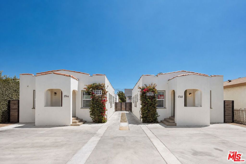 1744 W 36th Place, Los Angeles, CA 90018 — photo 1