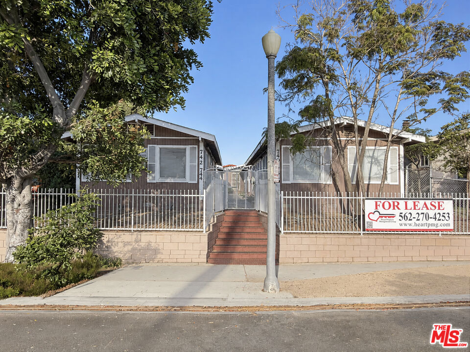 740 Daisy Avenue, Long Beach, CA 90813 — photo 1