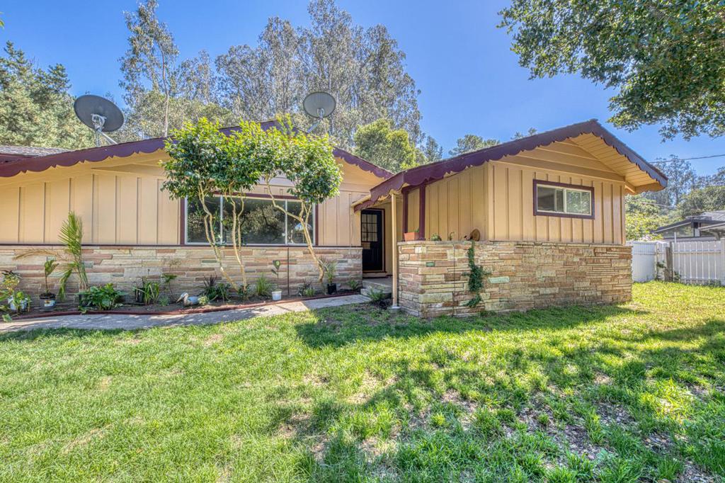 454 Paradise Road, Salinas, CA 93907 — photo 1