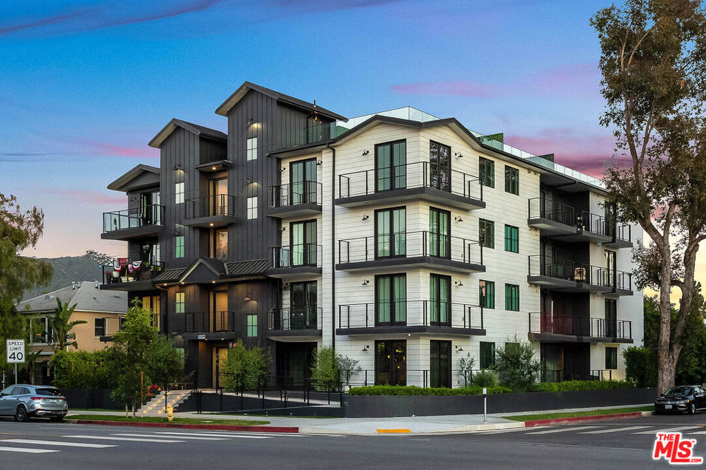 10352 Riverside Drive 103A, Toluca Lake, CA 91602 — photo 1