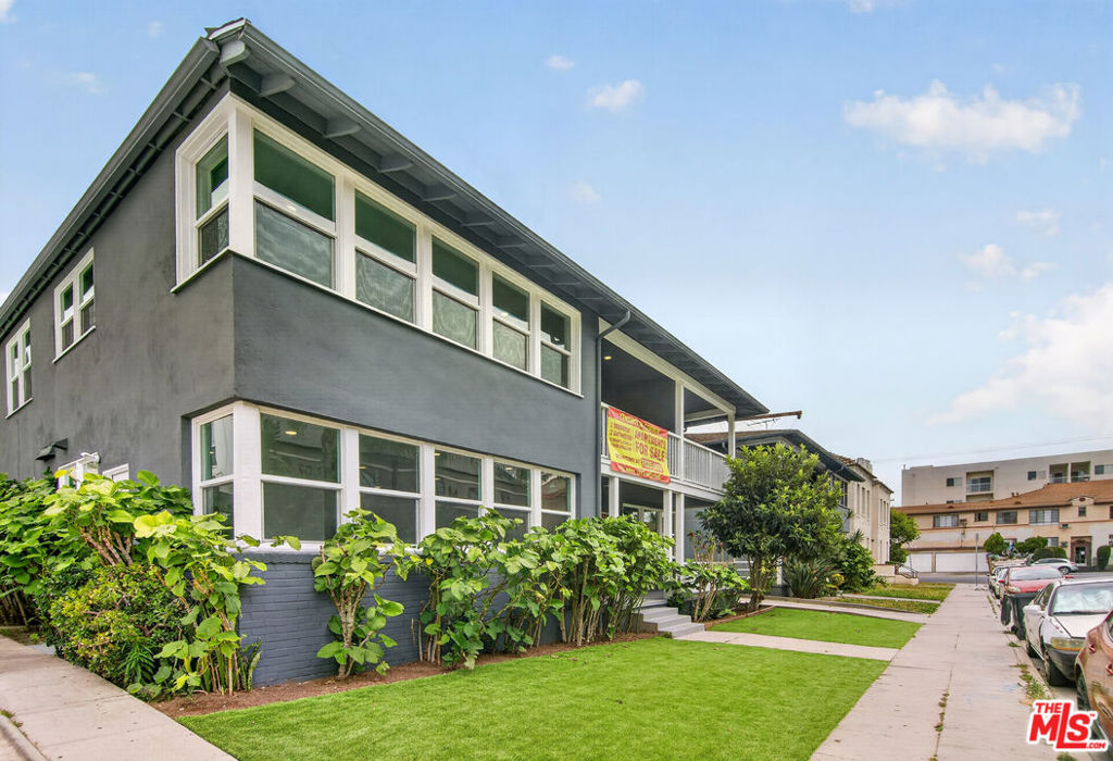 132 S Edgemont Street, Los Angeles, CA 90004 — photo 1
