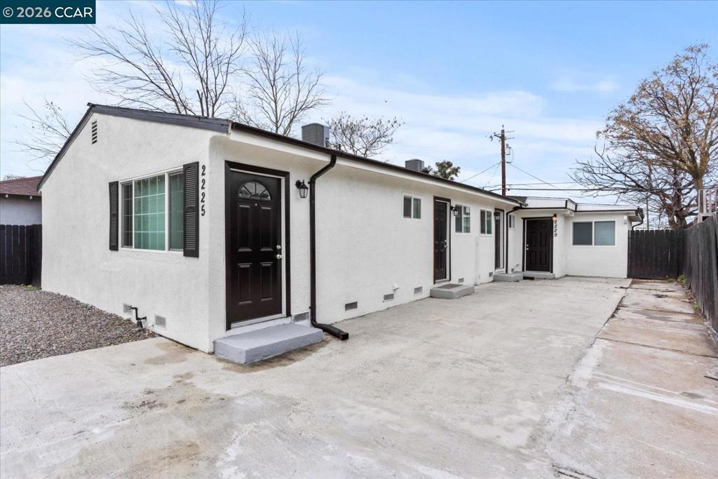 2225 E Myrtle, Stockton, CA 95205 — photo 1
