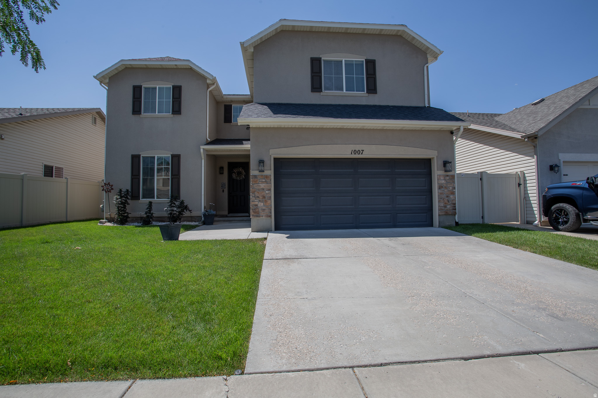 1007 N SKIPTON DR, North Salt Lake, UT 84054 — photo 1