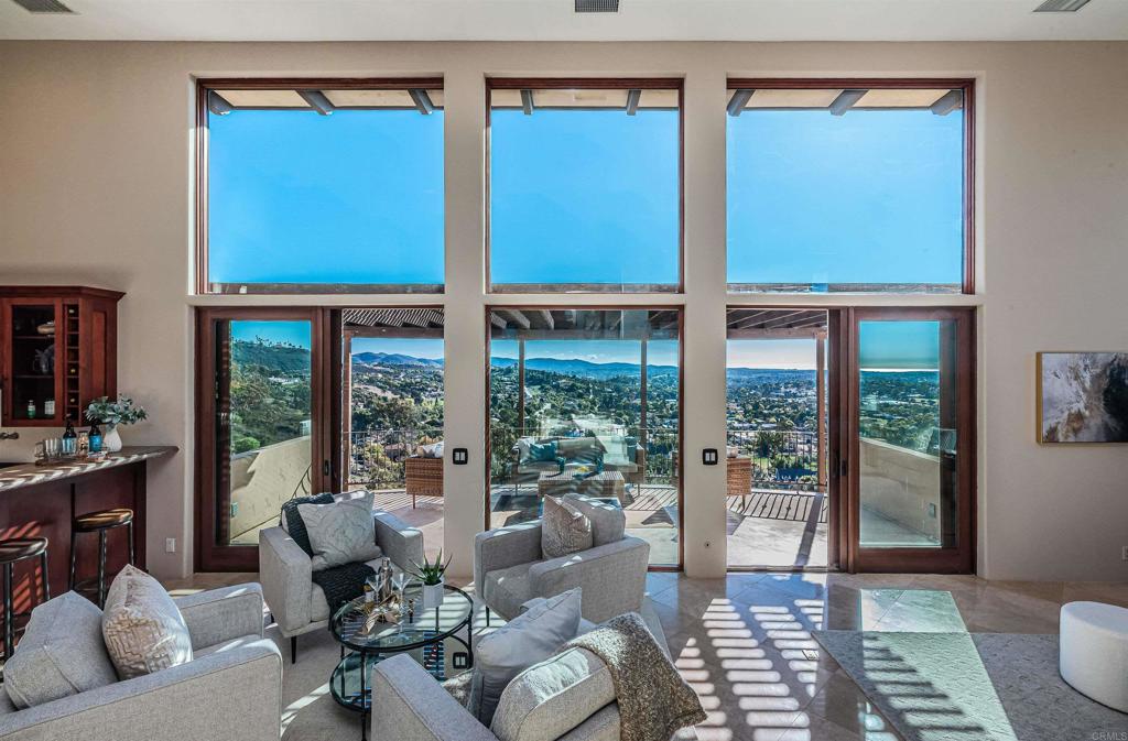 2362 Edgehill Road, Vista, CA 92084 — photo 1