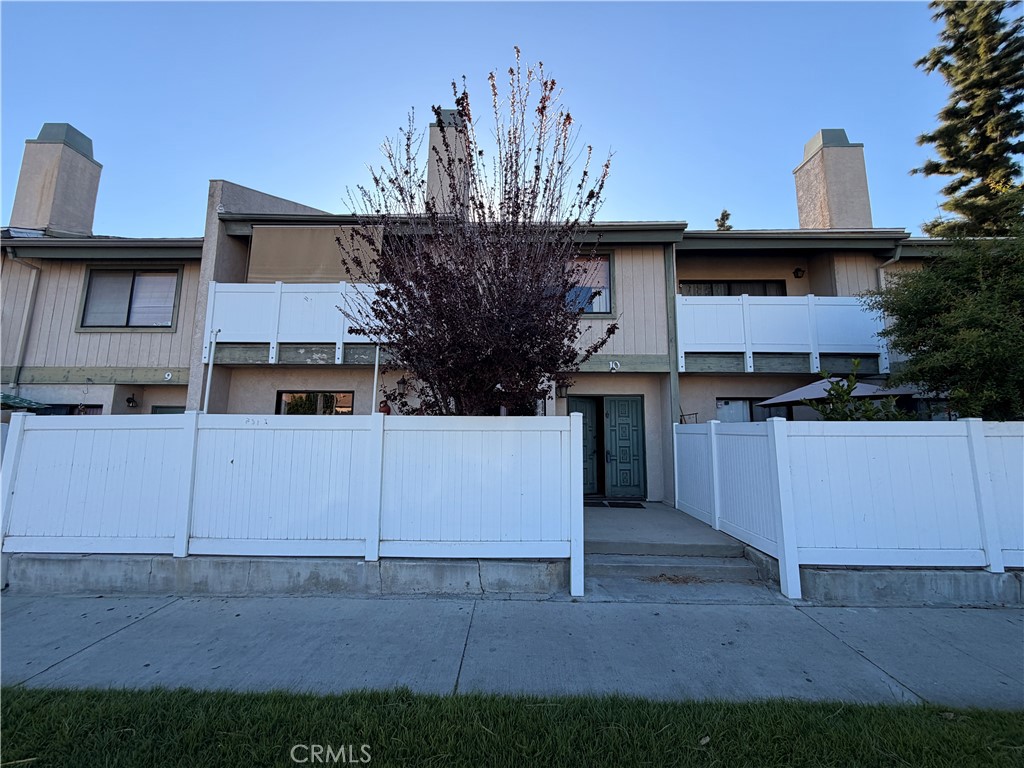 8341 De Soto 10, Canoga Park, CA 91304 — photo 1