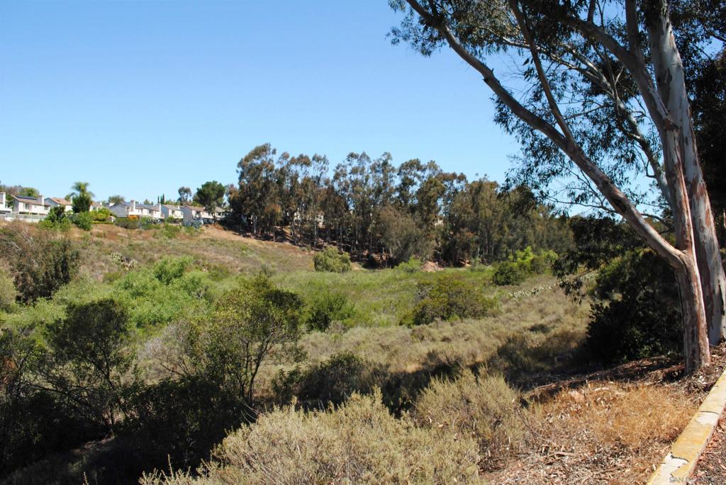 6116 Calle Mariselda 304, San Diego, CA 92124 — photo 1